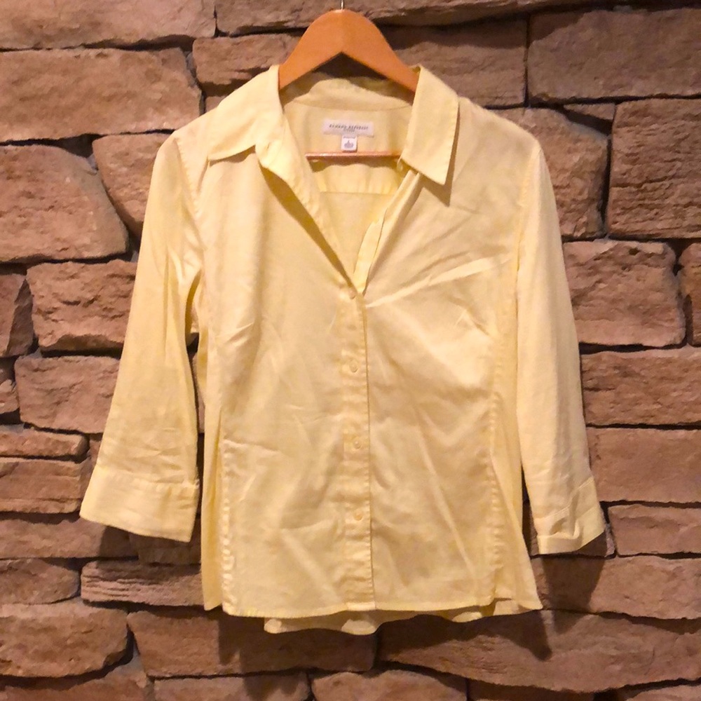 Quarter length button up shirt